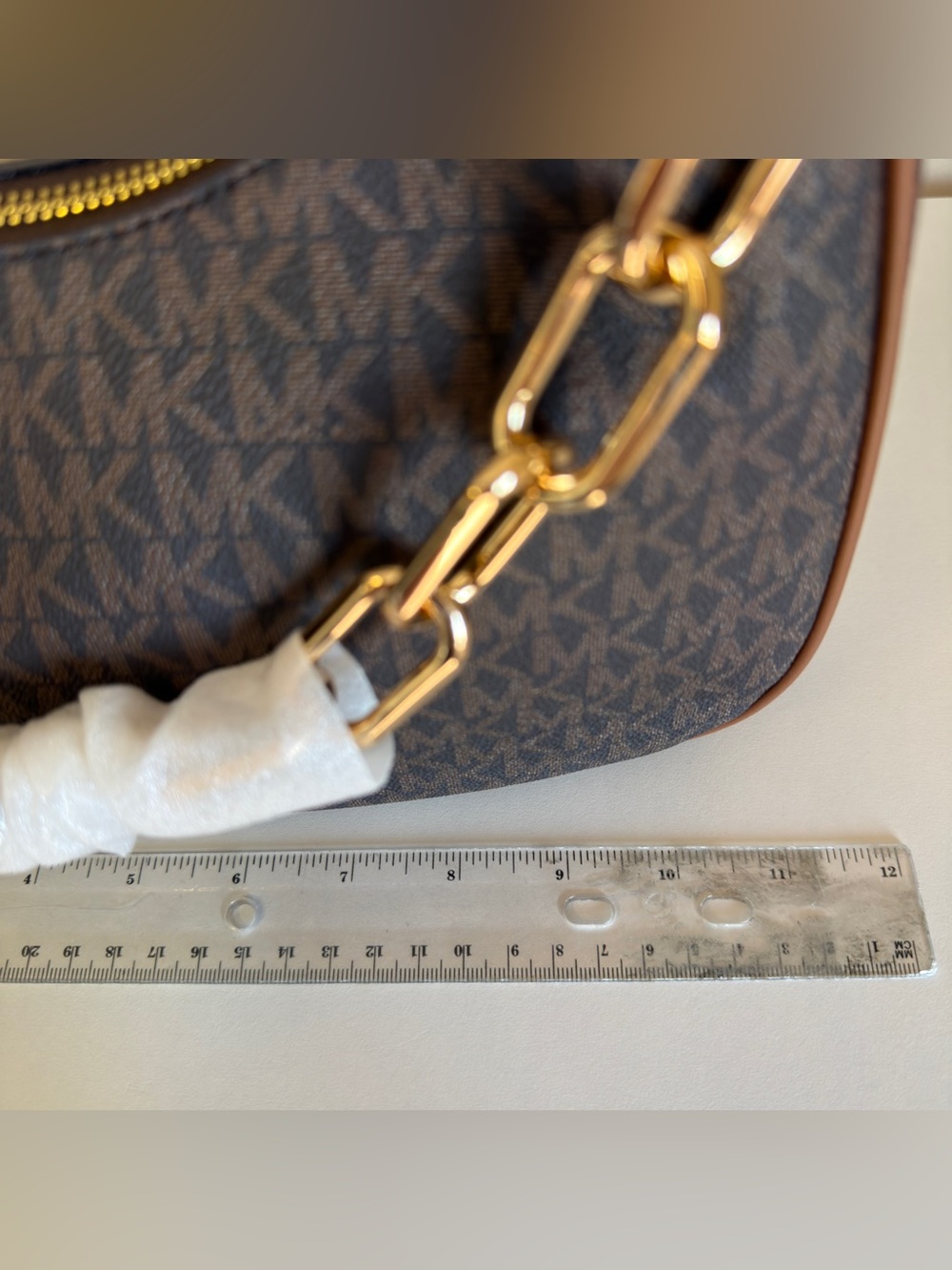 Michael Kors CORA LG ZIP POUCHETTE - Picture 8 of 10